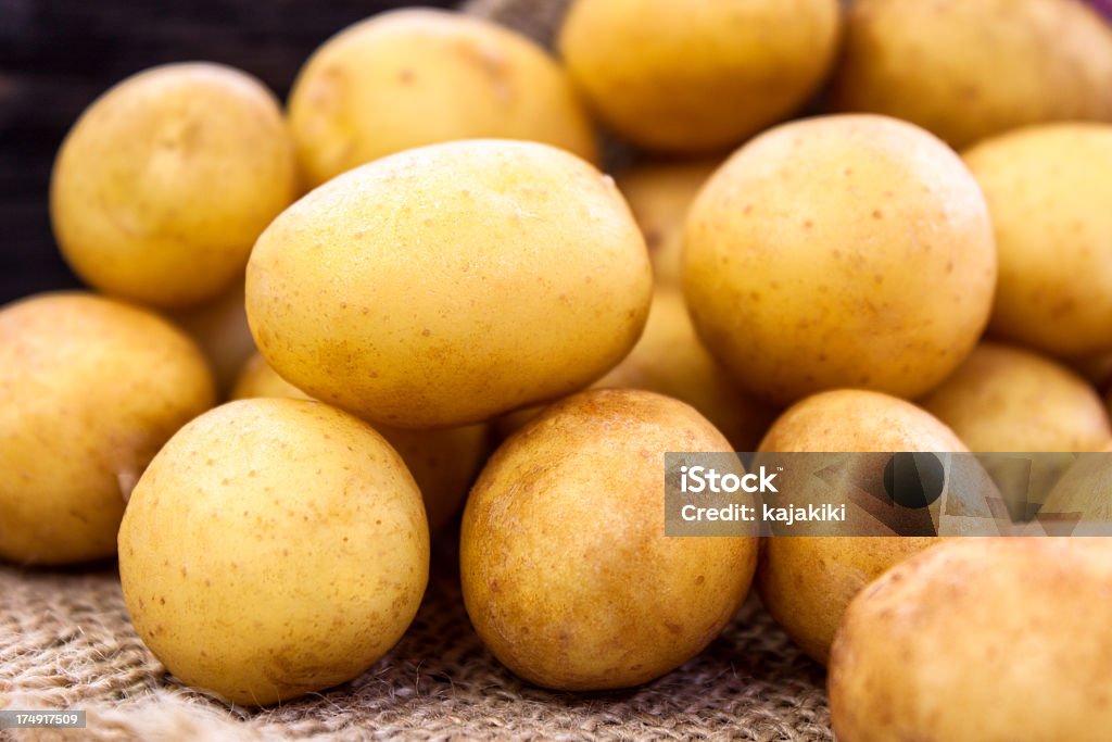 Freschi biologici patate - Foto stock royalty-free di Agricoltura