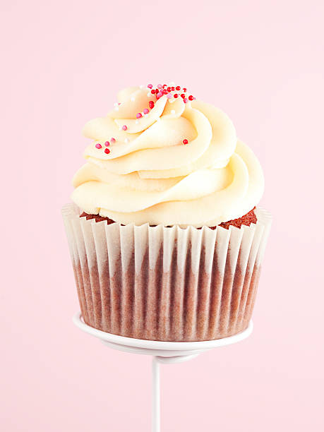 cupcake - cupcake birthday birthday cake first place stock-fotos und bilder