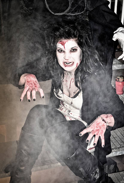 zombie garota - desire make up women human face - fotografias e filmes do acervo