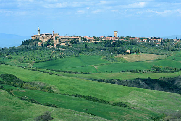 istock Tuscany renaissance village 174919876
