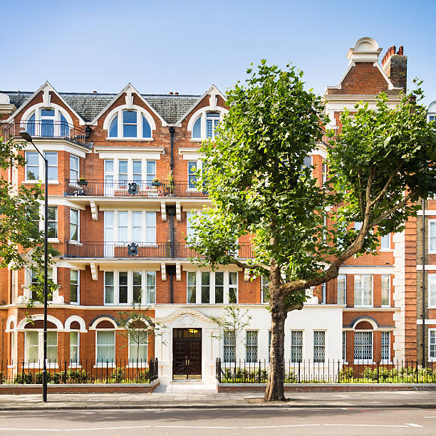 istock Townhouses in London, UK 174920402