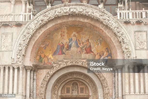 San Marco Kirche Stockfoto und mehr Bilder von Basilika - Basilika, Bogen - Architektonisches Detail, Eingang