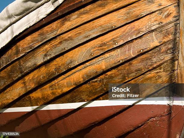 Barco De Madera Foto de stock y más banco de imágenes de Abstracto - Abstracto, Aire libre, Anticuado