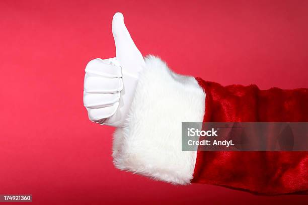 Santa Ręce Kciuki W Górę - zdjęcia stockowe i więcej obrazów Święty Mikołaj - Święty Mikołaj, Kciuk, Czerwone tło