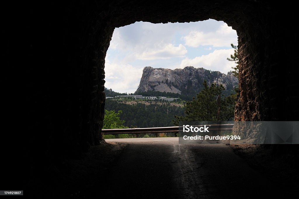 철 산길 터널 남퐁 마운트 러시모어 국립 기념관 - 로열티 프리 관광 스톡 사진