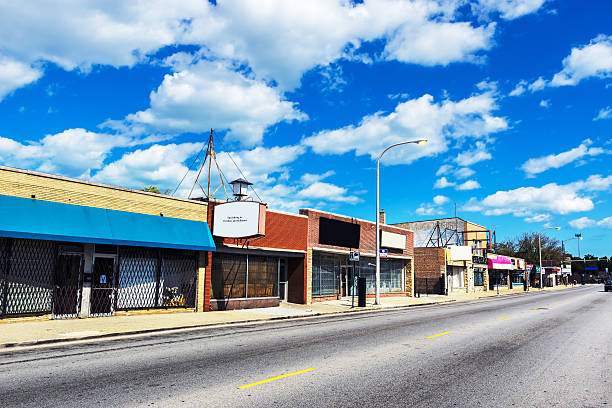 istock Commercial Street in Avalon Park, Chicago 174921902