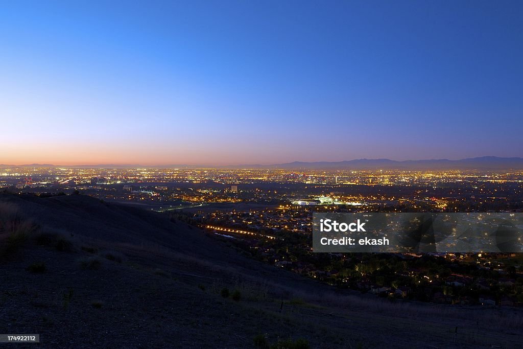 Wunderschöner Sonnenuntergang in Irvine - Lizenzfrei Stadtsilhouette Stock-Foto