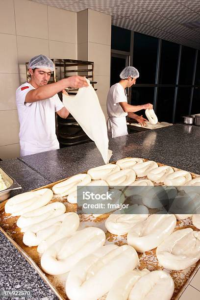 Foto de Os Trabalhadores e mais fotos de stock de Agente levedante - Agente levedante, Alimentação Saudável, Arranjar