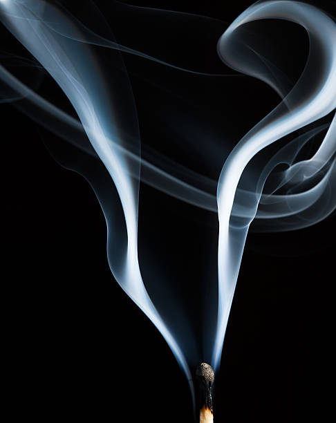 rauch und feuer - smoke matchstick swirl fog stock-fotos und bilder