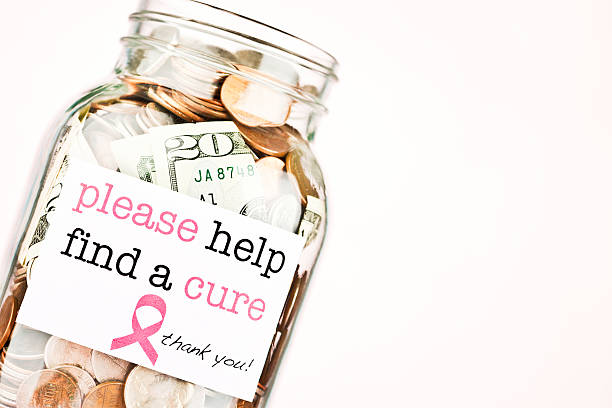 la recaudación de fondos para la investigación del cáncer de pecho - breast cancer awareness fotografías e imágenes de stock