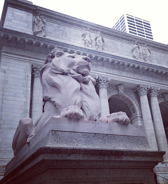istock Lion in front of the New York Public Library 174925896