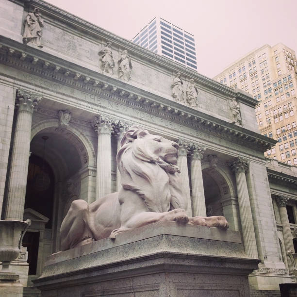 istock Lion in front of the New York Public Library 174925901