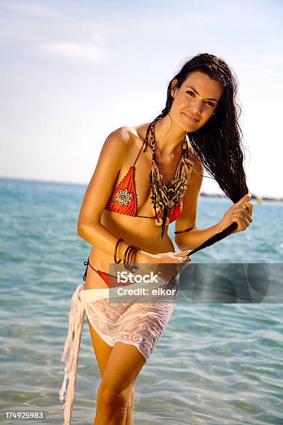 Strandschönheit Stockfoto und mehr Bilder von Armband - Armband, Attraktive Frau, Auge