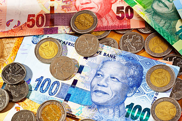 新しい南アフリカ通貨に banknotes nandela た nelson - ten rand note ストックフォトと画像