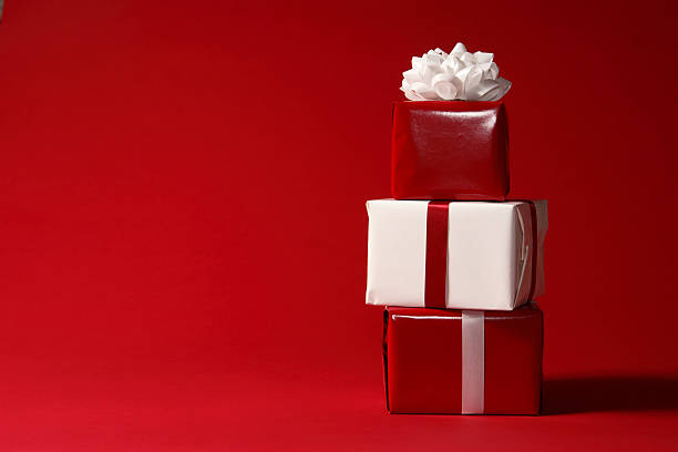 Presentes de Natal em vermelho - fotografia de stock