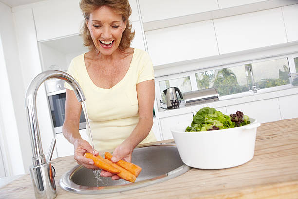 istock Cleaning your vegetables properly is key 174927650