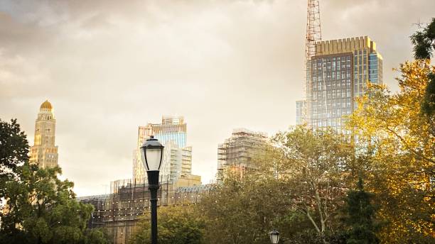 istock Brooklyn Skyline from a Public Park 1749279485