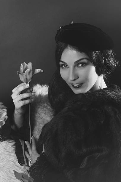 década de 1940 style.female retrato - women sex symbol femme fatale fashion model - fotografias e filmes do acervo
