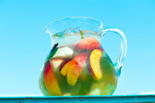 white wine sangria with peaches and apples
