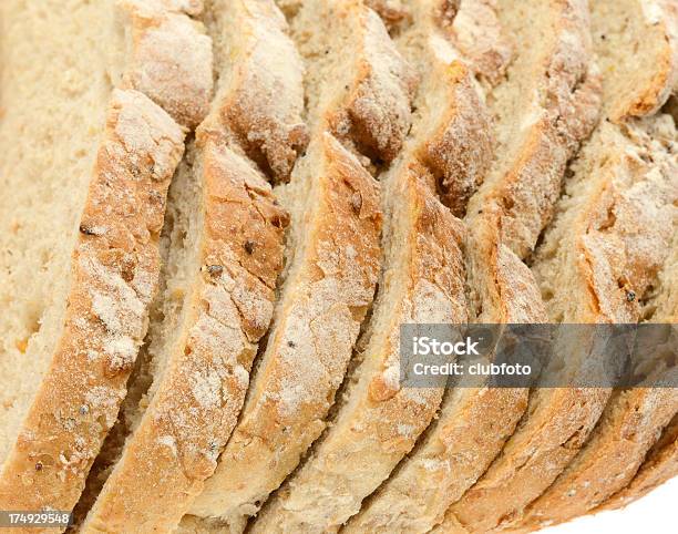 Fatias De Pão - Fotografias de stock e mais imagens de Assado no Forno - Assado no Forno, Cereal, Comida e Bebida