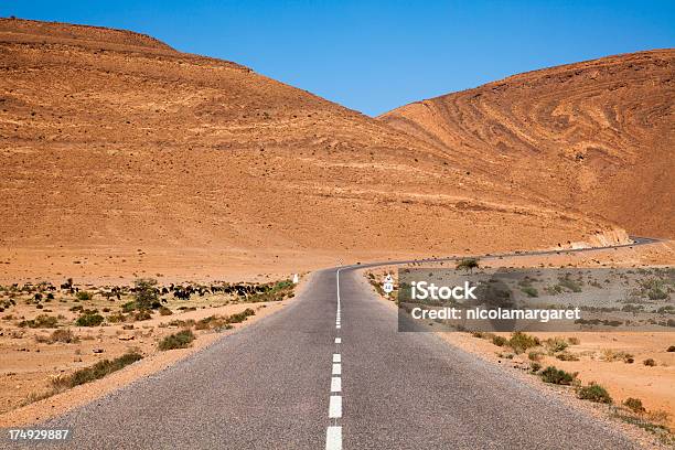 Road Trip Атласские Горы Марокко — стоковые фотографии и другие картинки Антиатлас - Антиатлас, Атласские горы, Африка