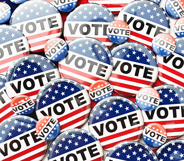 投票ボタンを、2012 年の選挙 - get out the vote ストックフォトと画像