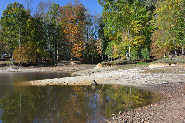 istock Autumn at Stonewall Jackson Lake State Park 174931205
