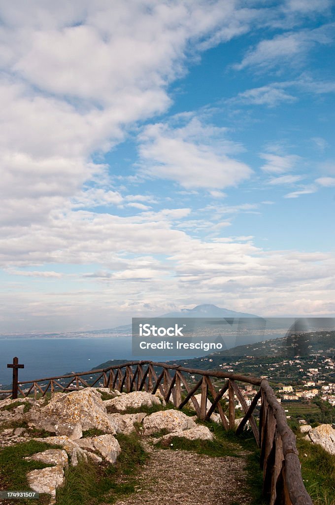 Massa Lubrense -Viewpoin San Costanzo-costa sorrentina - Foto stock royalty-free di Albero