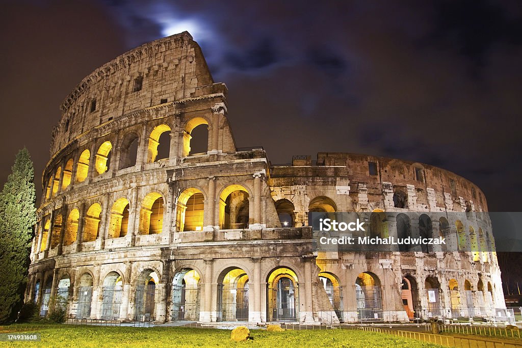 The Colosseum 야간에만. - 로열티 프리 0명 스톡 사진