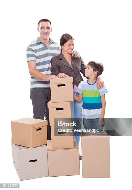 Mudanza Foto de stock y más banco de imágenes de Caja - Caja, Familia, Fondo blanco