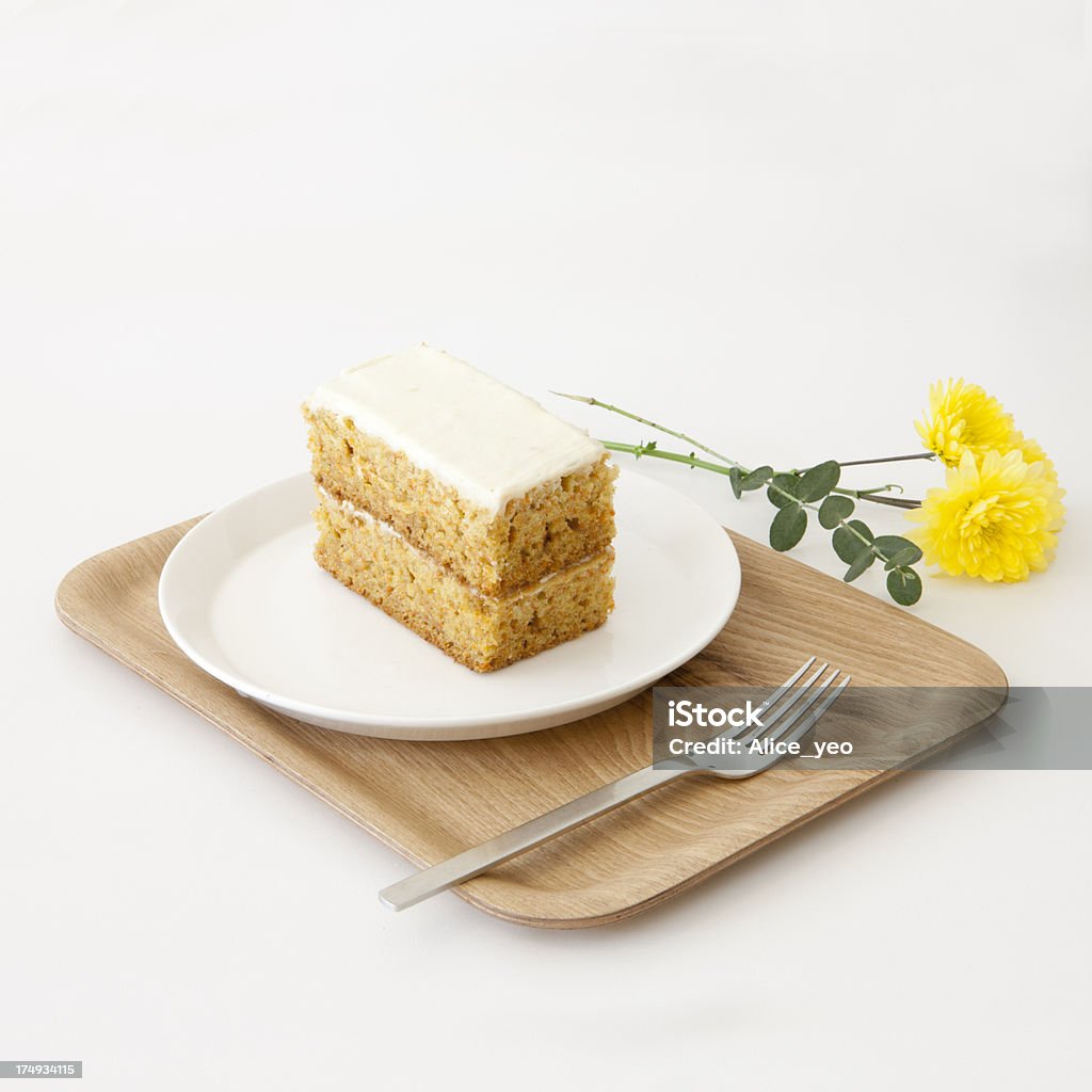 甘いスライスのキャロットケーキ - スクエアのロイヤリティフリーストックフォト