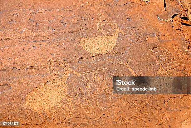 Indianerpetroglyphen Stockfoto und mehr Bilder von Fels - Fels, Fotografie, Hieroglyphenschrift