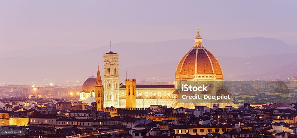 Duomo et de la cathédrale et de la ville de Florence en Italie - Photo de Architecture libre de droits