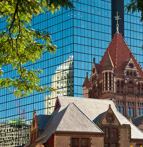 trinity church em boston - boston church famous place john hancock tower imagens e fotografias de stock