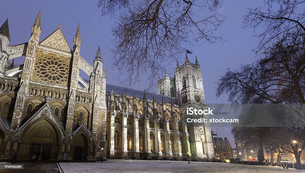 Westminster Abbey na neve - Foto de stock de Abadia de Westminster royalty-free