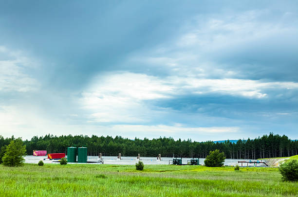 marcellus gaz łupkowy dobrze ośrodka - natural gas shale gas marcus claudius marcellus zdjęcia i obrazy z banku zdjęć