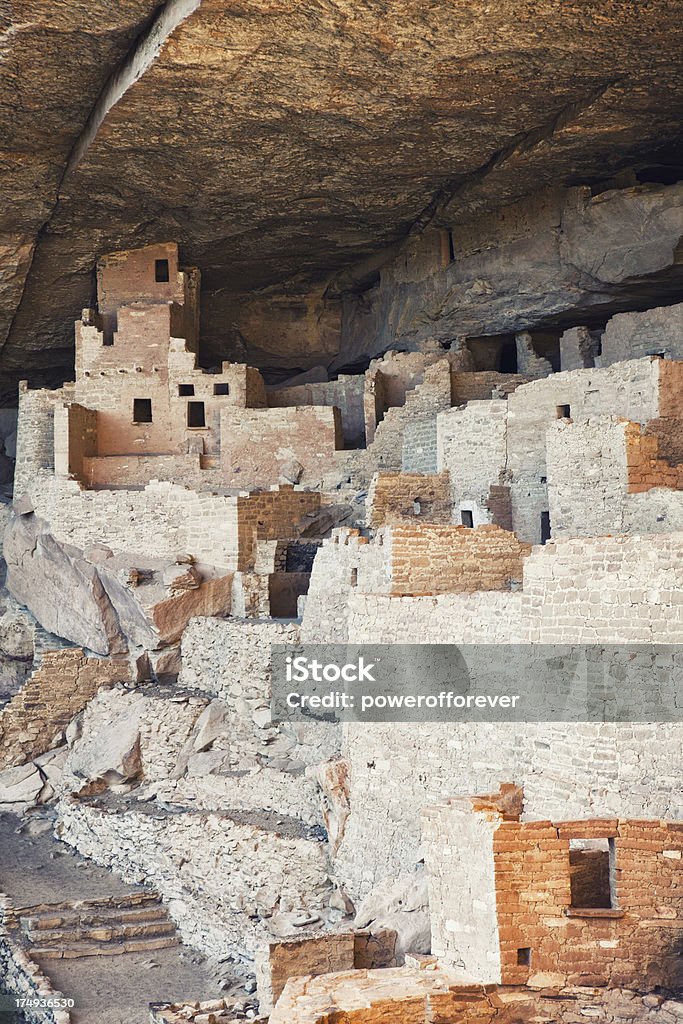 Cliff ruínas do Palácio de Mesa Verde National Park, Colorado - Foto de stock de Acabado royalty-free