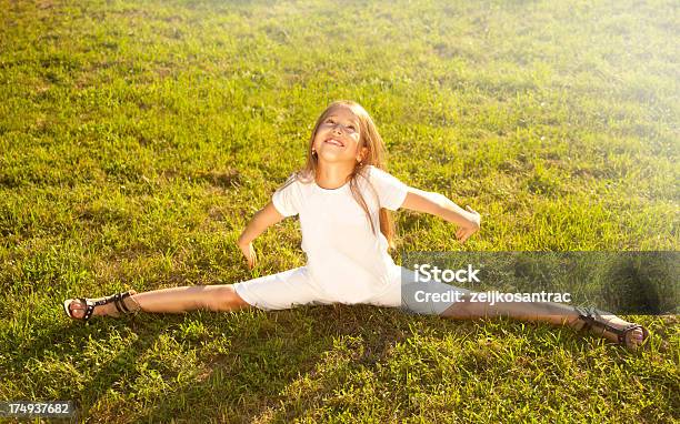 Foto de Verão Joy e mais fotos de stock de Alegria - Alegria, Atividade, Autoconfiança