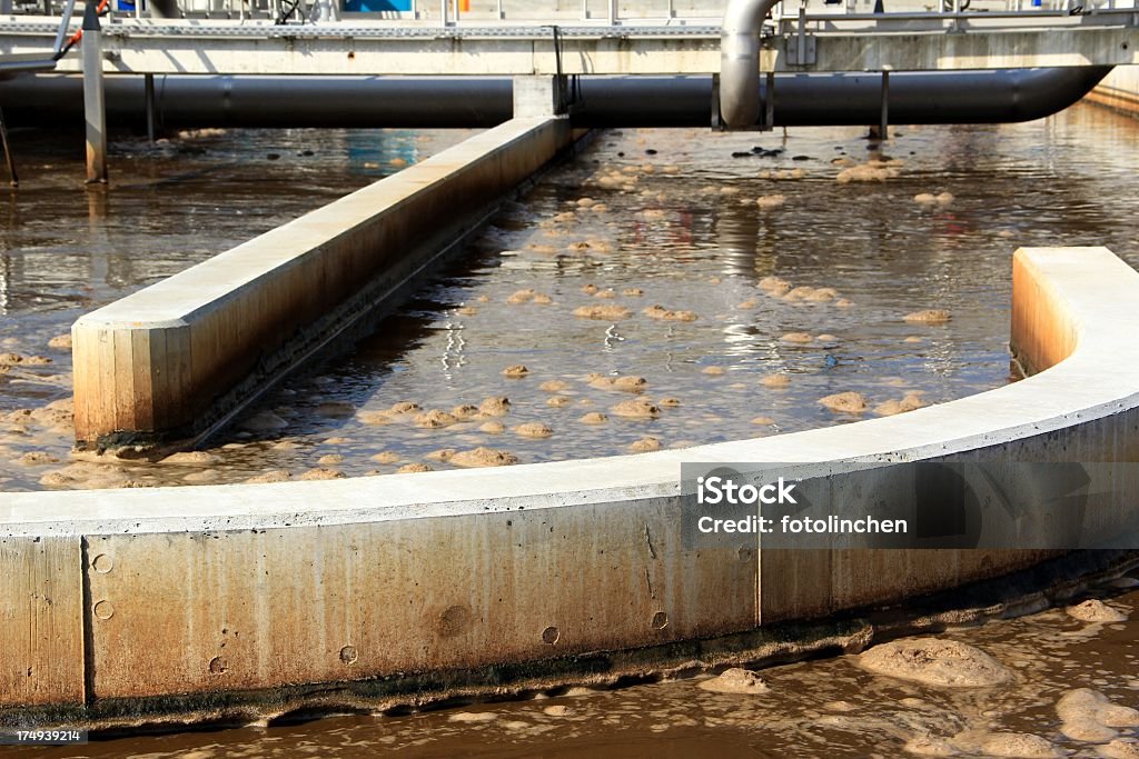 Abwasser-Behandlung - Lizenzfrei Kläranlage Stock-Foto