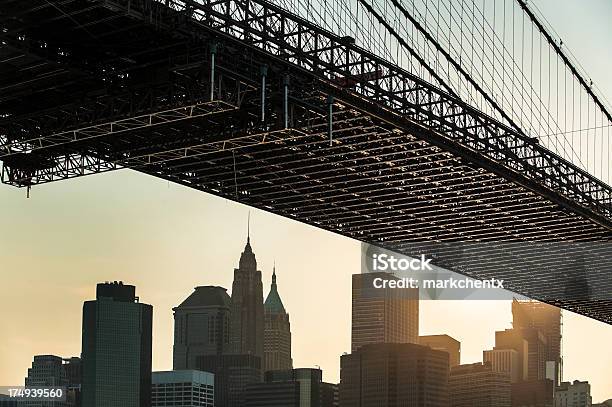 ブルックリン橋とマンハッタンの街並み - つり橋のストックフォトや画像を多数ご用意 - つり橋, イースト川, ニューヨーク州
