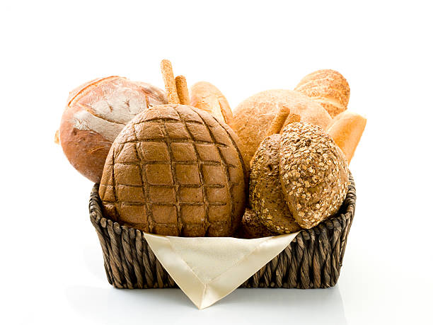 хлеб - bread bread basket basket whole wheat стоковые фото и изображения