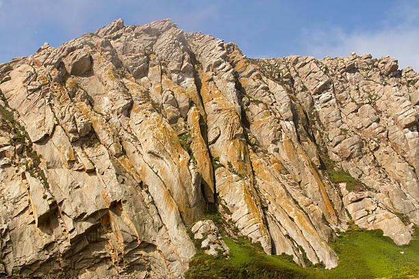 morro bay rock detalle - san luis obispo county california coastline pinnacle fotografías e imágenes de stock