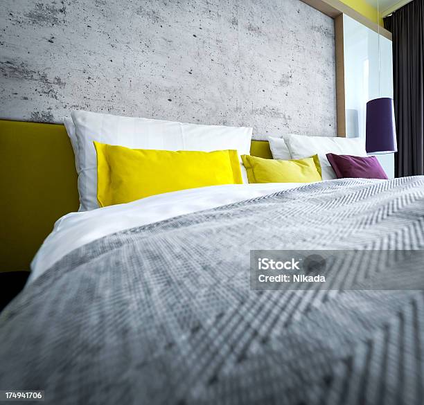 Hotel Quarto De Dormir - Fotografias de stock e mais imagens de Aconchegante - Aconchegante, Almofada - Roupa de Cama, Apartamento