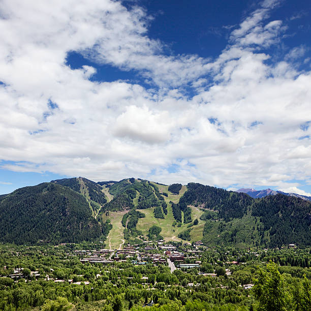 istock Cityscape of Aspen, Colorado 174941714