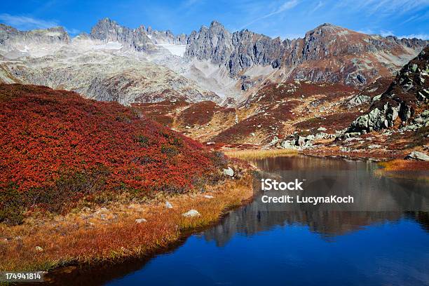 秋の山々 - カラー画像のストックフォトや画像を多数ご用意 - カラー画像, スイス, スイスアルプス