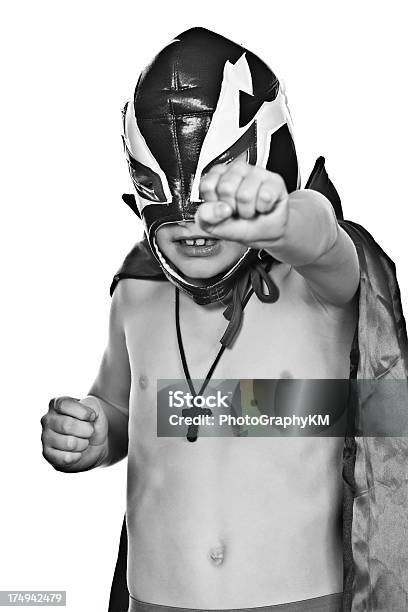 Luchador - Fotografias de stock e mais imagens de Luta livre mexicana - Luta livre mexicana, Adulto, Agressão