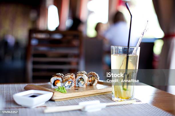 Японский Речной Суши И Чая — стоковые фотографии и другие картинки В помещении - В помещении, Суши-бар, Unagi Sushi