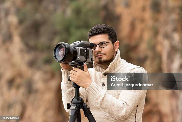 Fotógrafo Foto de stock y más banco de imágenes de 30-39 años - 30-39 años, Adulto, Adulto joven