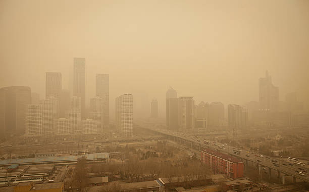 cidade de morrer em polution — beijing - smog china beijing pollution - fotografias e filmes do acervo