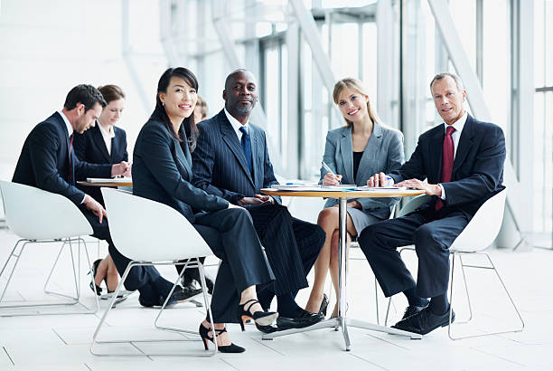 istock Meeting to discuss business 174943595
